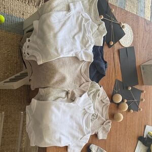 Neutral Tone Kids Bodysuit Set
